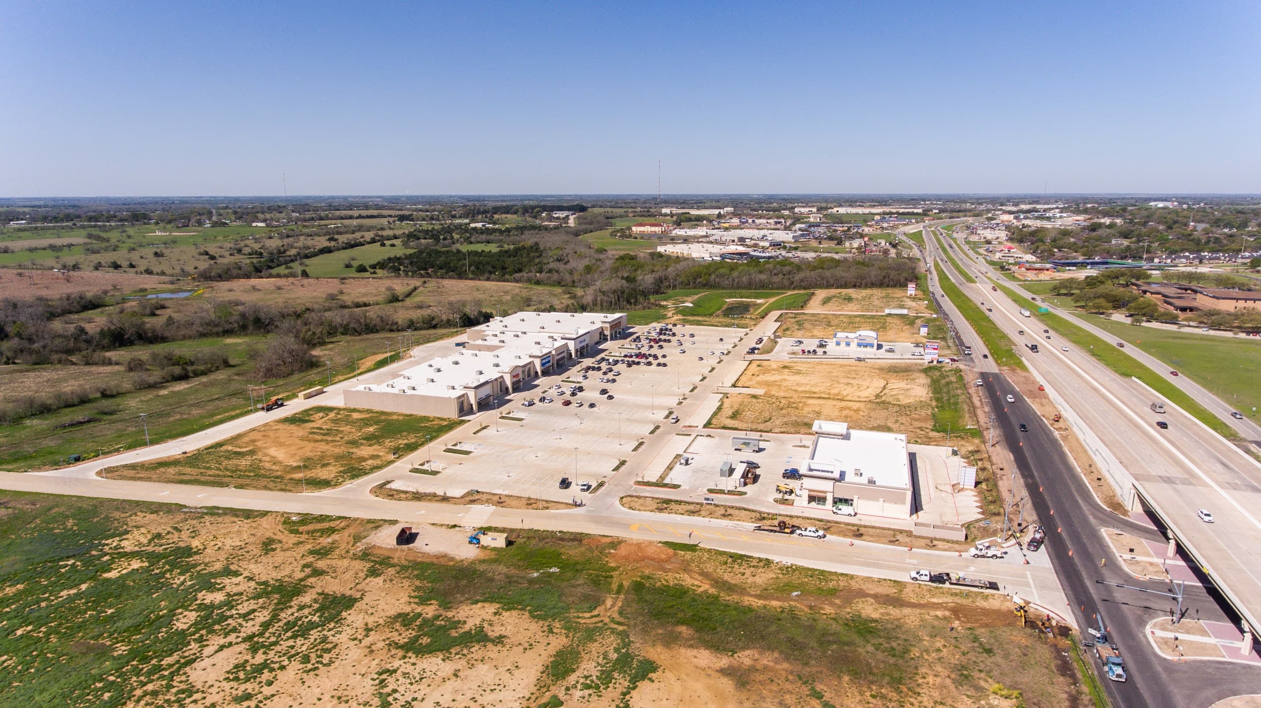Brenham Crossing Shopping Center - Gallery