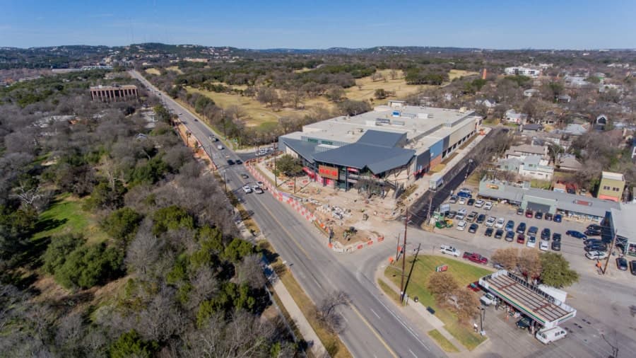 H-E-B Lake Austin - Gallery