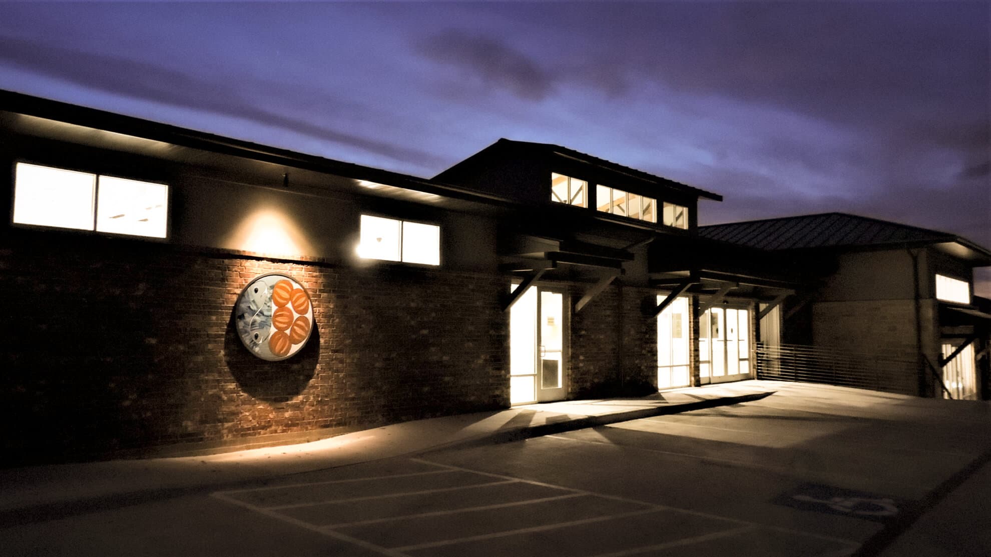 The Helping Center of Marble Falls front entrance