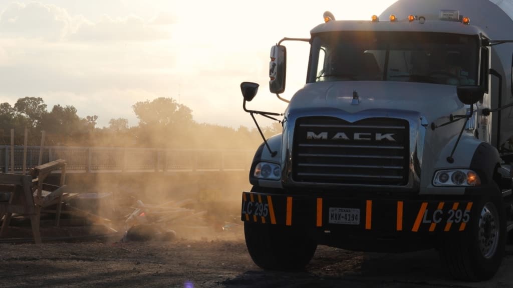 Mack Calendar Contest – Vote! — article image