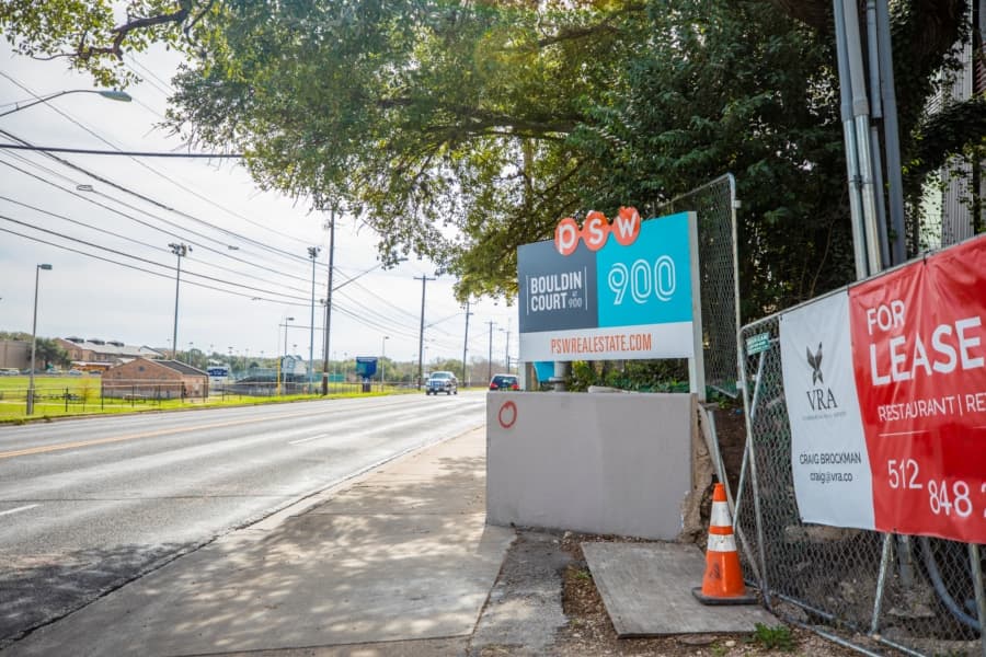 Bouldin Court at 900 - Gallery